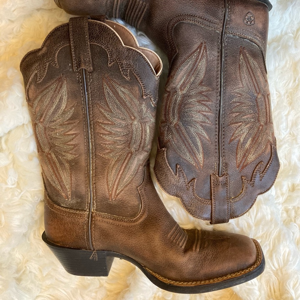 Ariat Cowgirl Boots